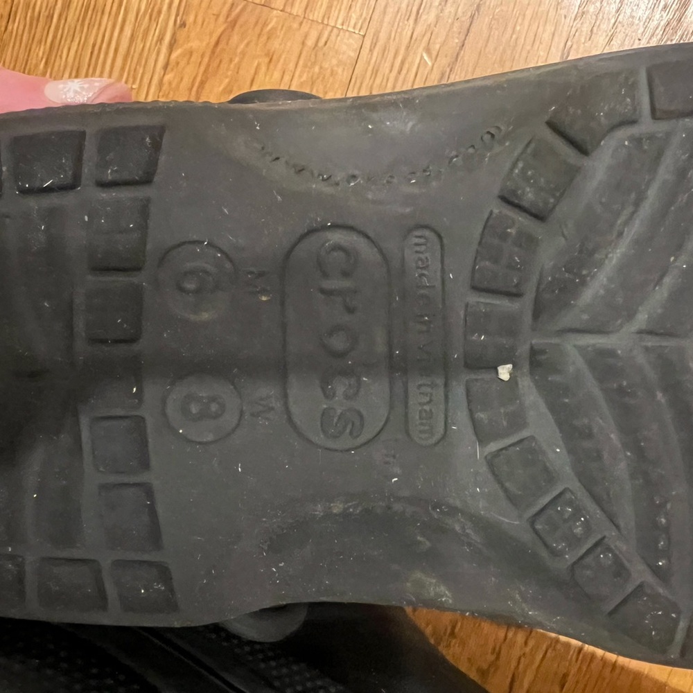 Fuzzy crocs - Picture 5 of 6